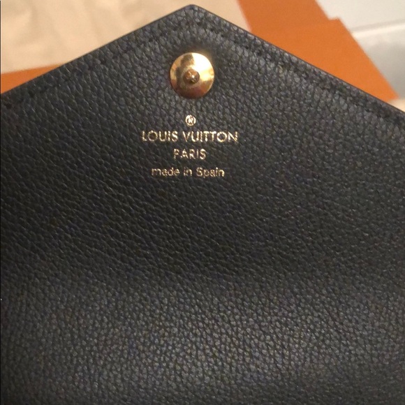 🖤✨LV Double V Black Satchel Wallet✨🖤 - Picture 5 of 12